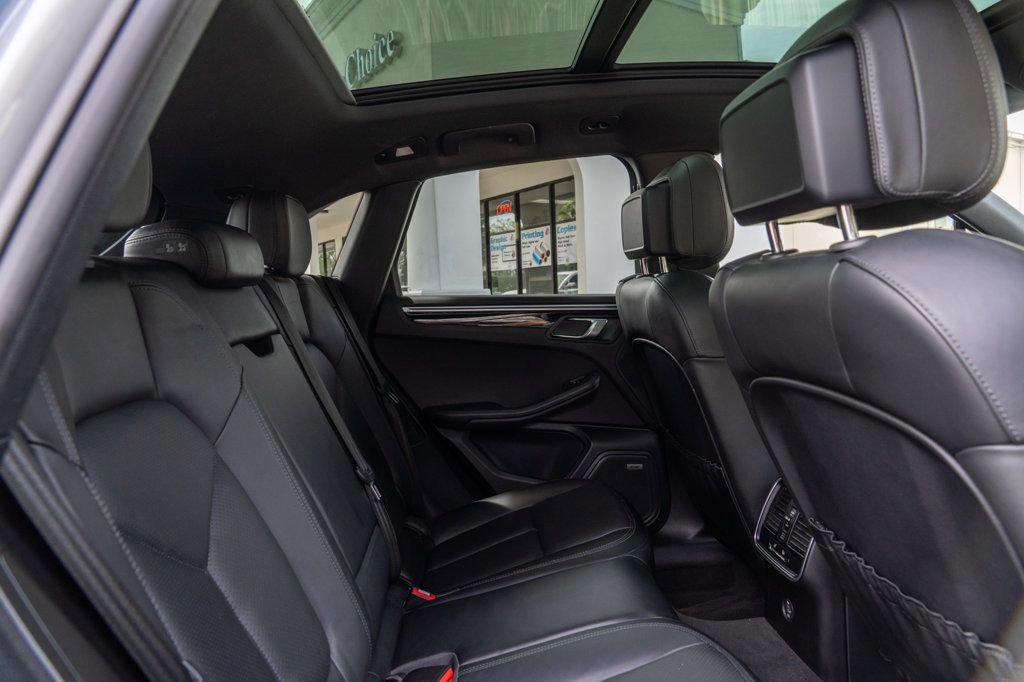 Used 2019 Porsche Macan S AWD/4WD image 25