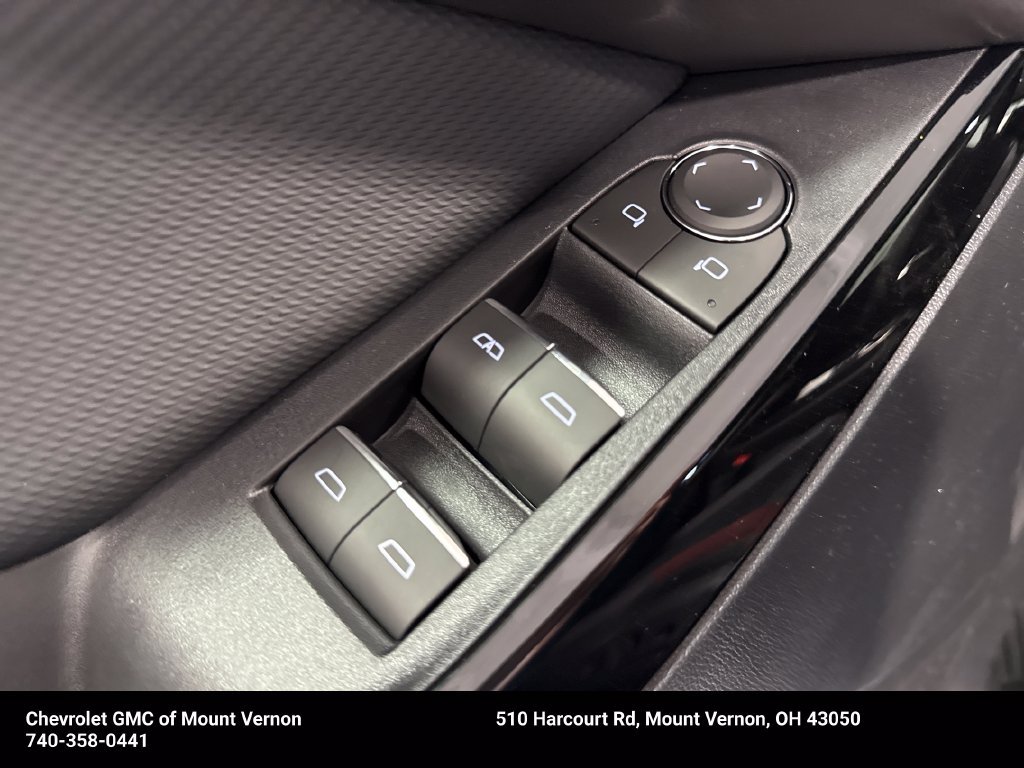 New 2027 Chevrolet Equinox RS w/ Safety and Technology Package FWD image 33