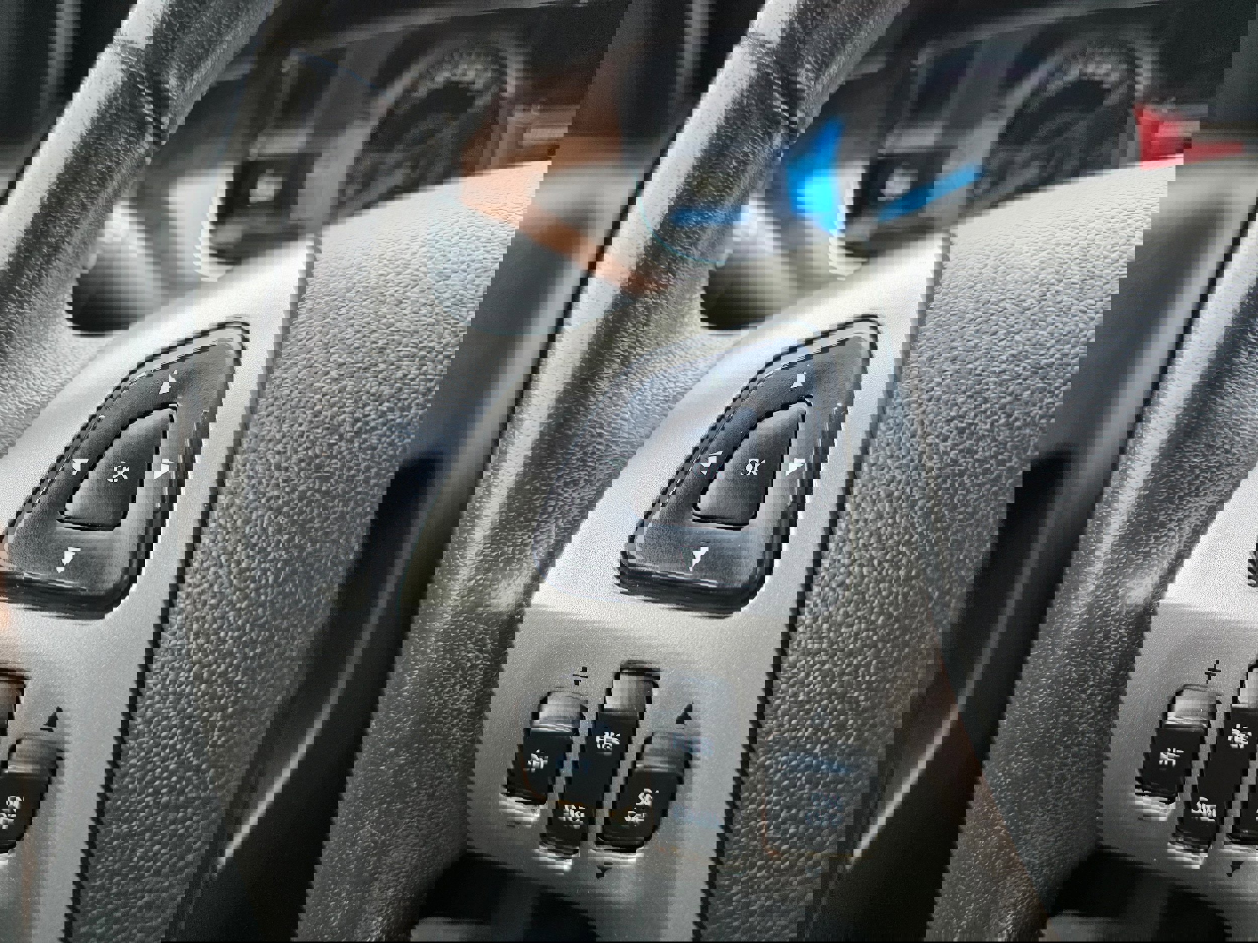 Used 2017 Ford Taurus Limited image 13