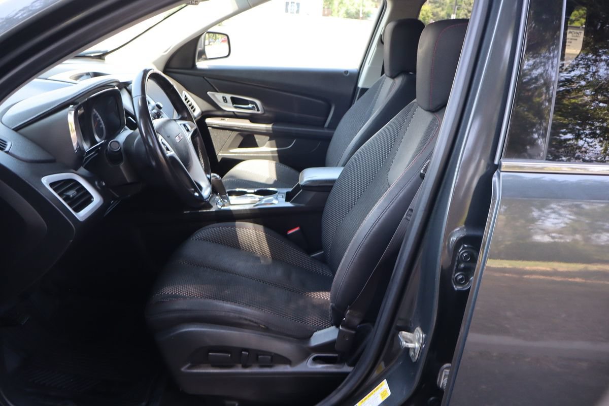 Used 2017 GMC Terrain SLE w/ Driver Alert Package I AWD/4WD image 19