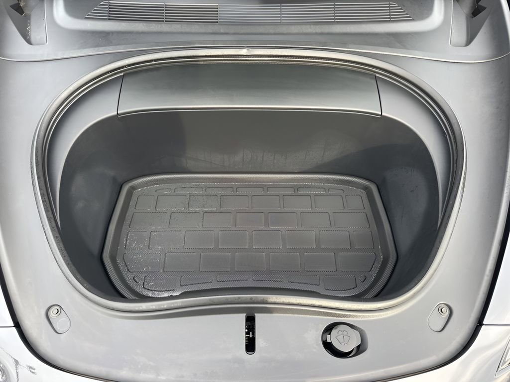 Used 2024 Tesla Model 3 Standard Range image 35