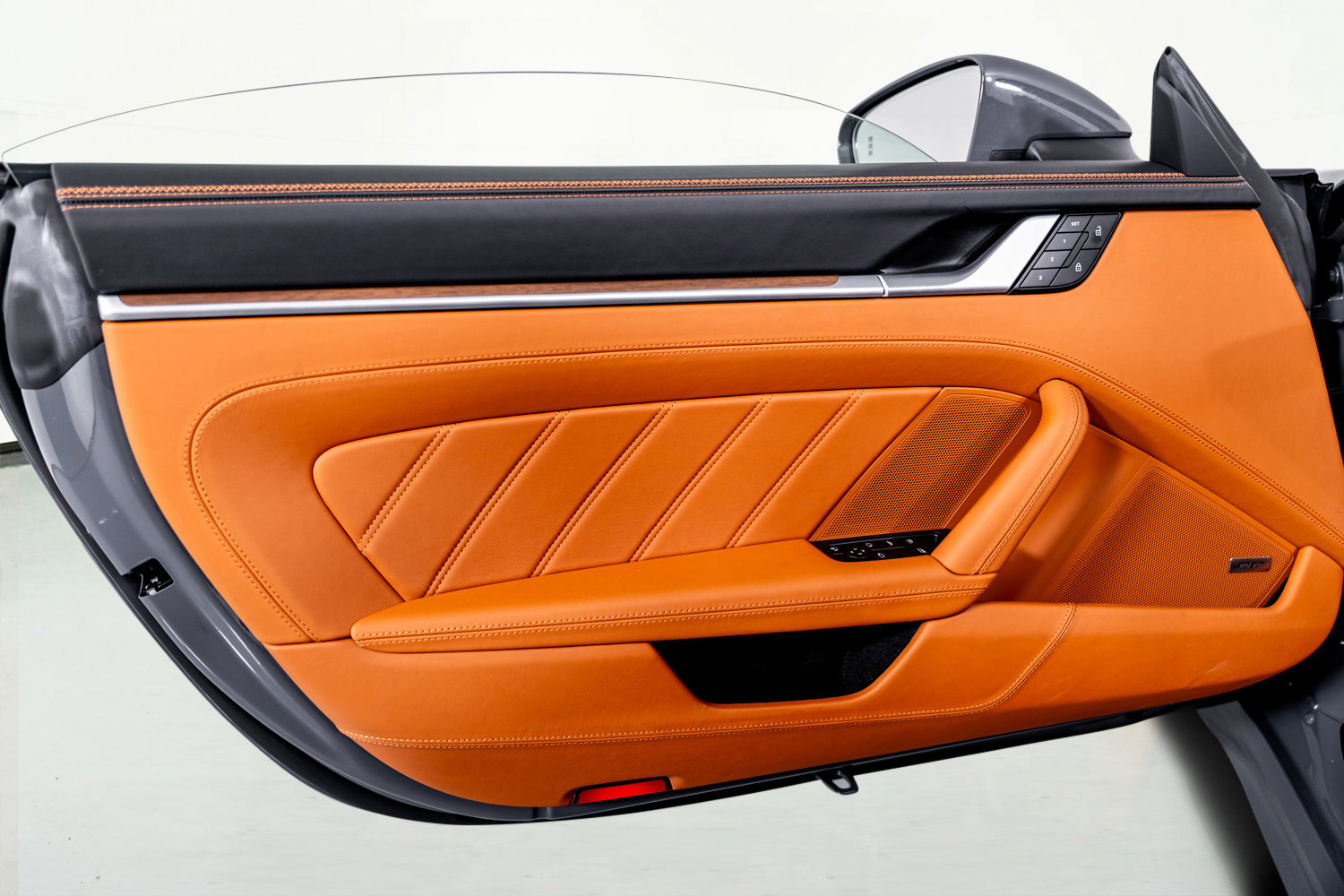 Used 2025 Porsche 911 Carrera image 41