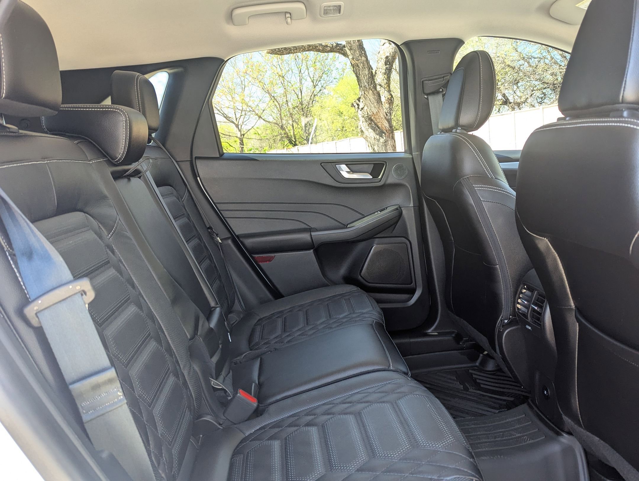 Used 2023 Ford Escape Platinum w/ Premium Technology Package image 25