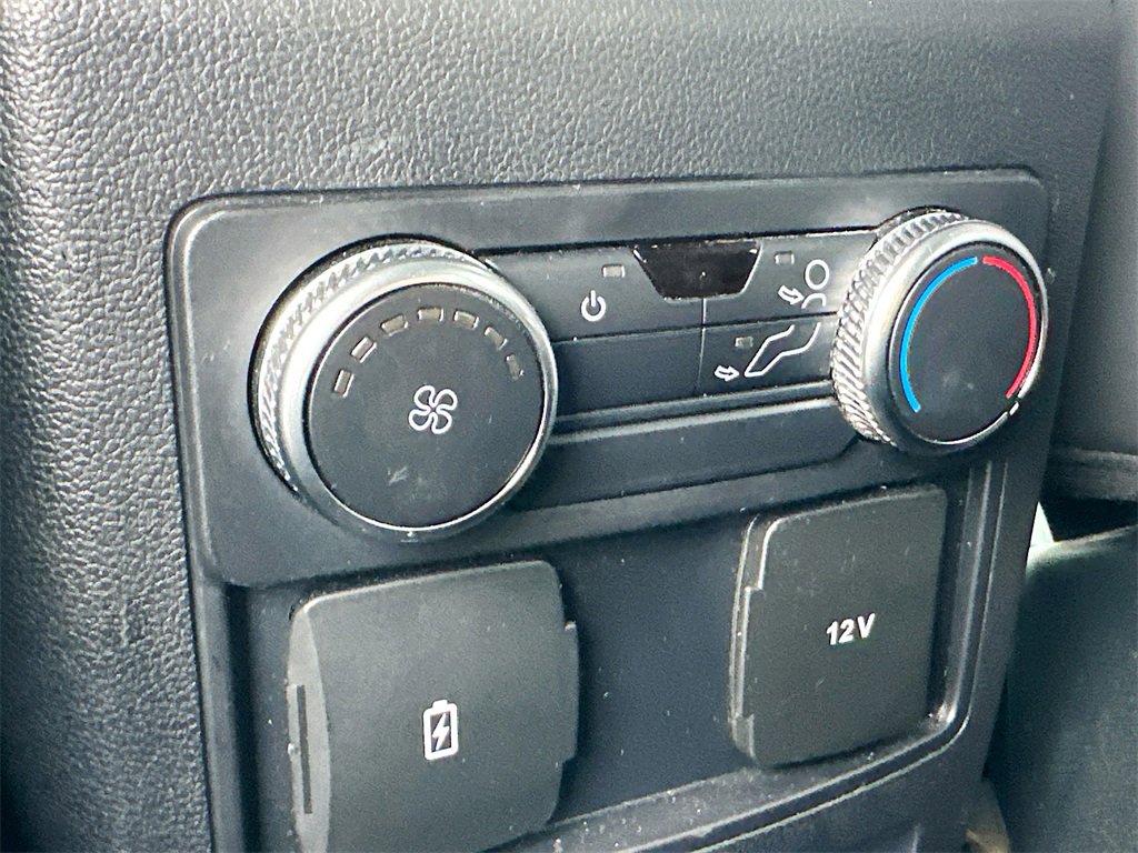 Used 2021 Ford Explorer XLT w/ Equipment Group 202A image 25