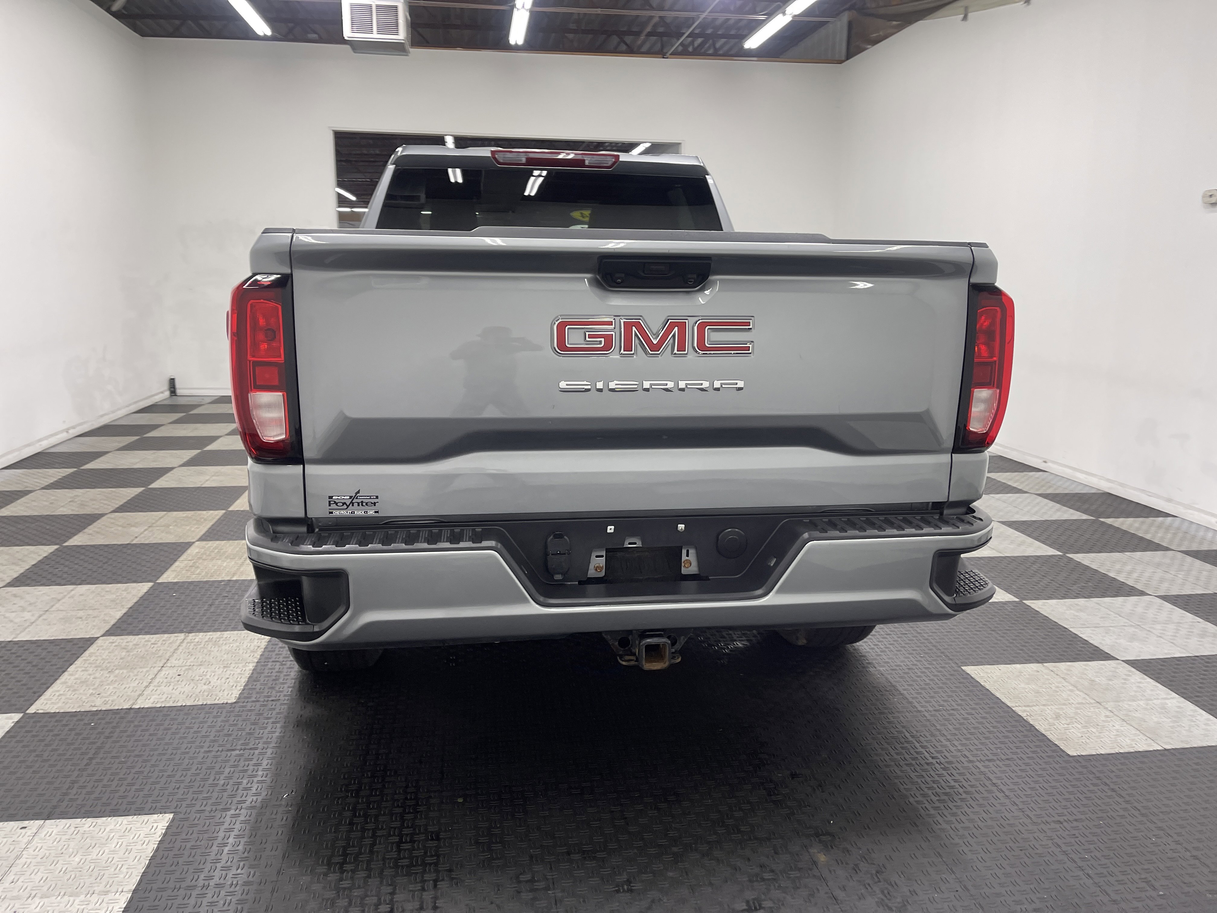 Used 2024 GMC Sierra 1500 Pro w/ Graphite Edition image 3