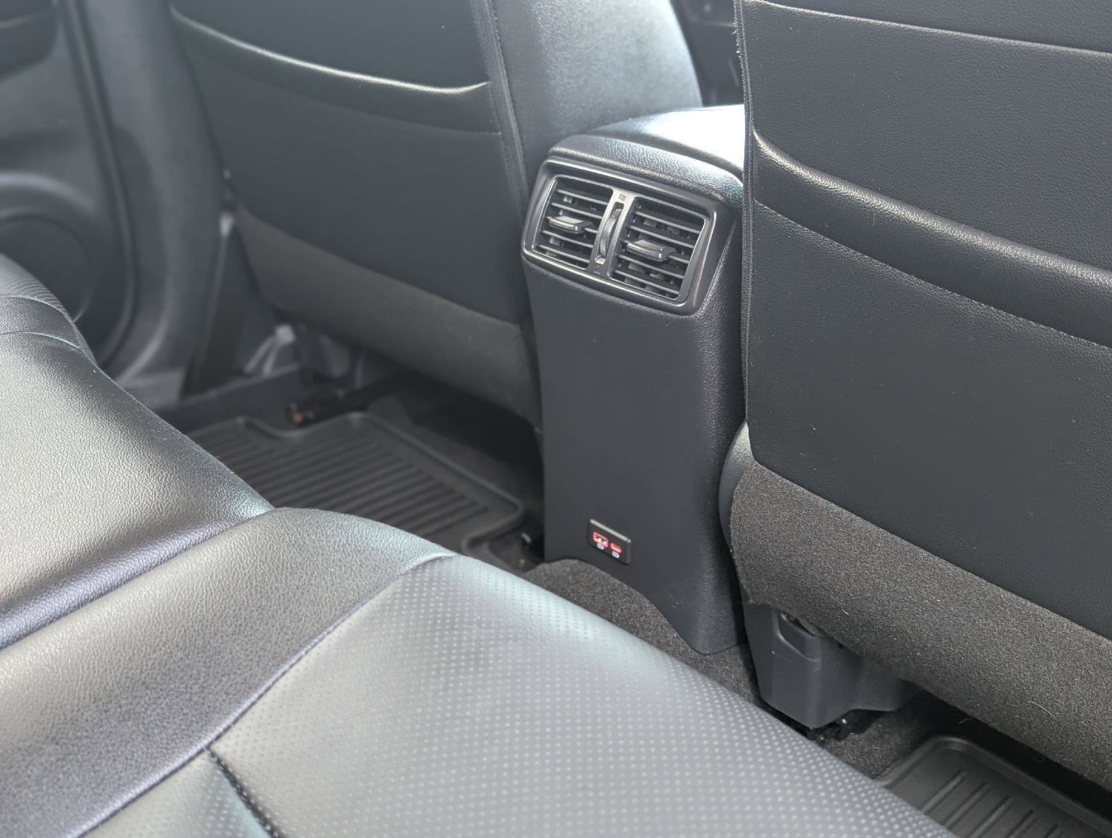 Used 2023 Nissan Rogue SV AWD/4WD image 36
