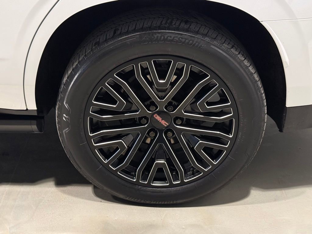 Used 2021 GMC Yukon Denali w/ Denali Ultimate Package image 10