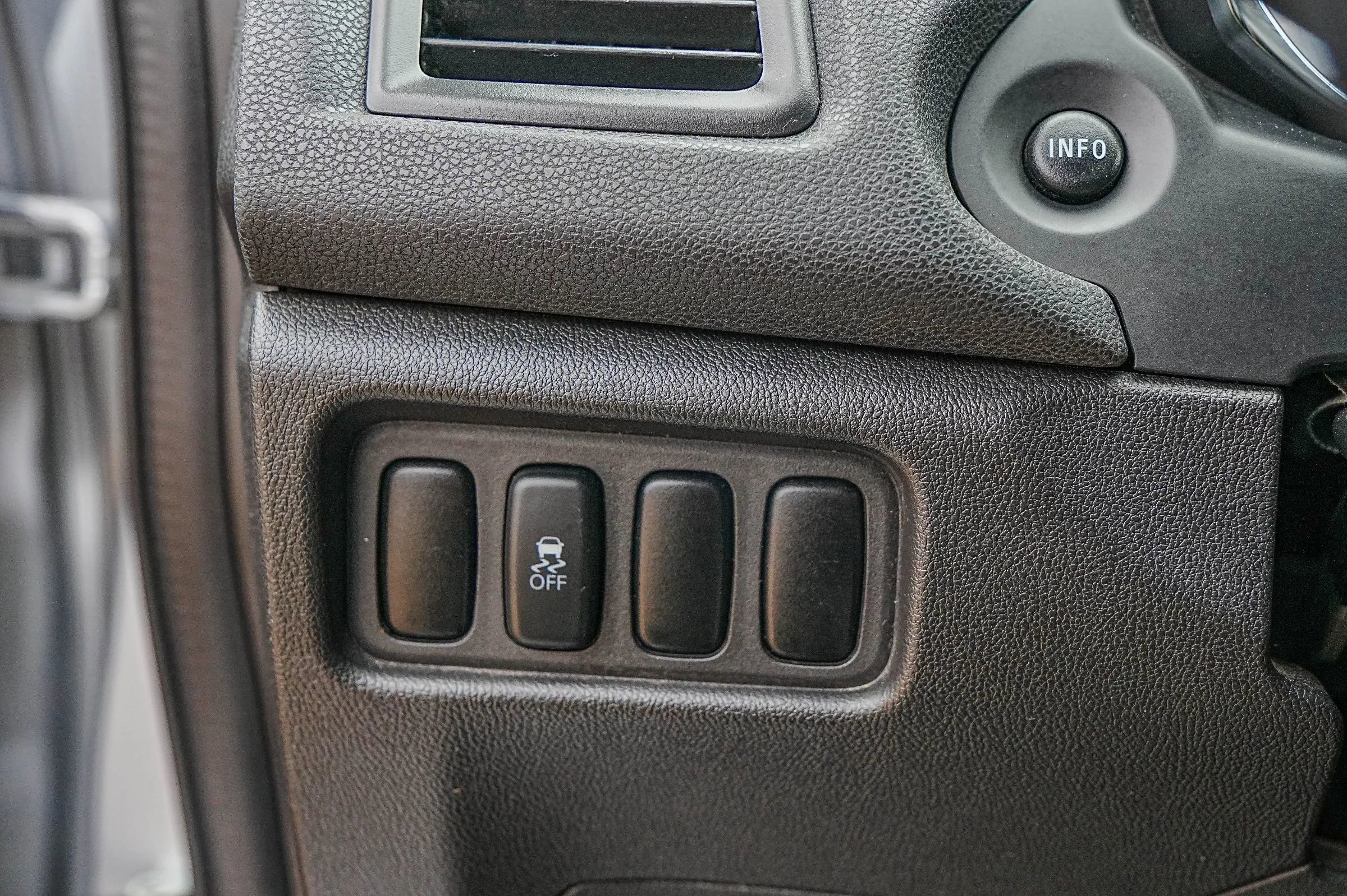 Used 2017 Mitsubishi Outlander Sport ES image 34