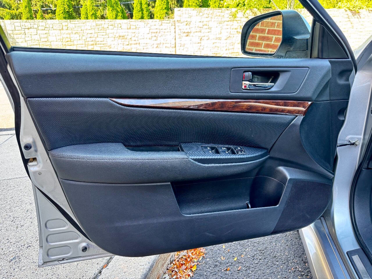 Used 2013 Subaru Legacy 2.5i Limited image 16