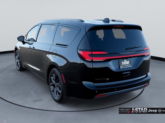 New 2026 Chrysler Pacifica Select image 7