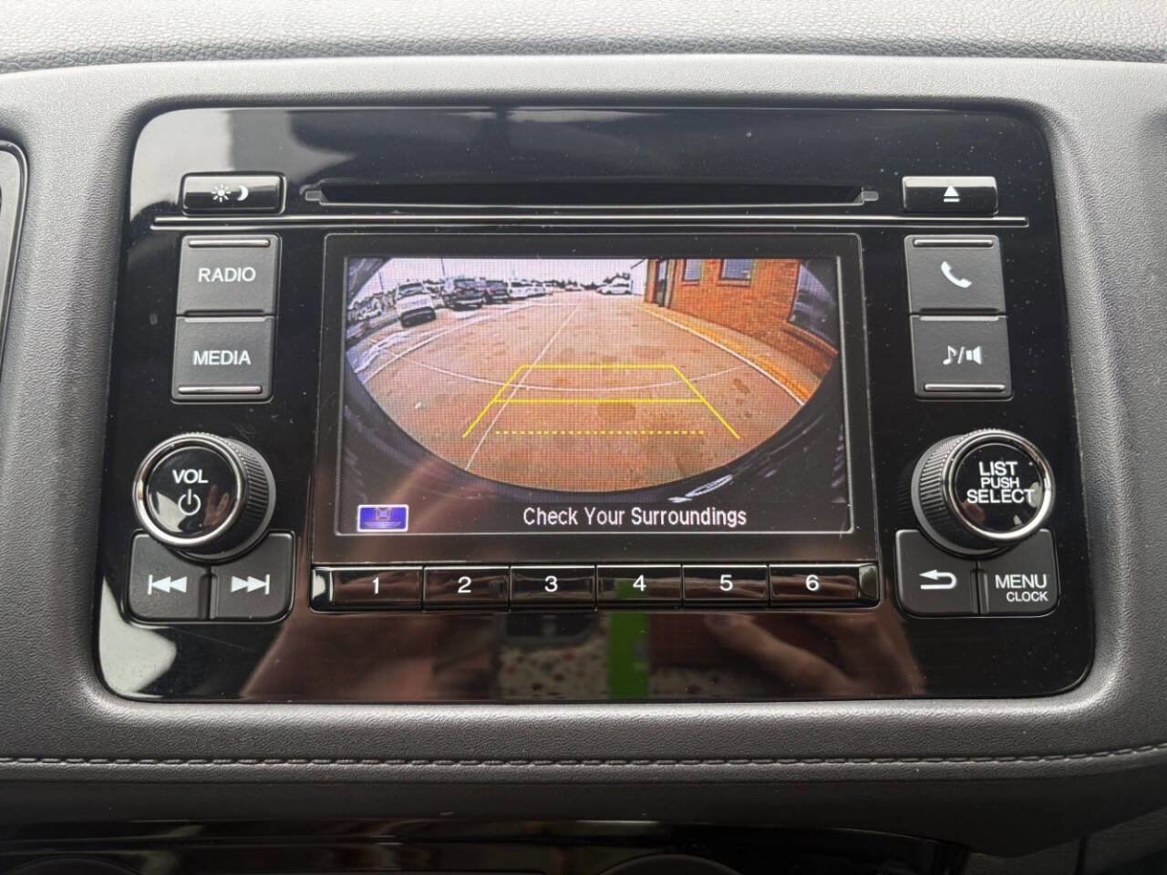 Used 2020 Honda HR-V LX image 11