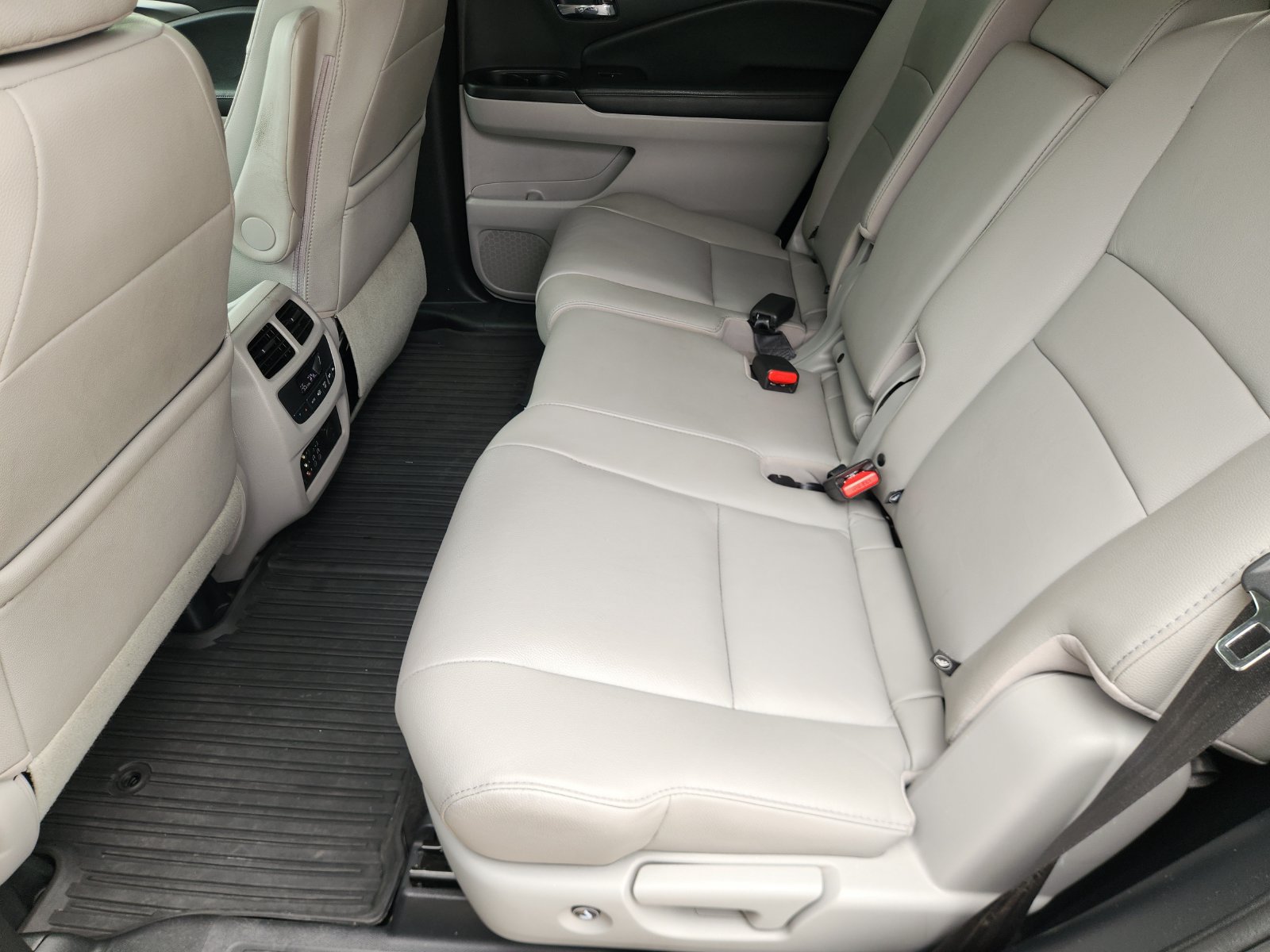 Used 2017 Honda Pilot EX-L image 33