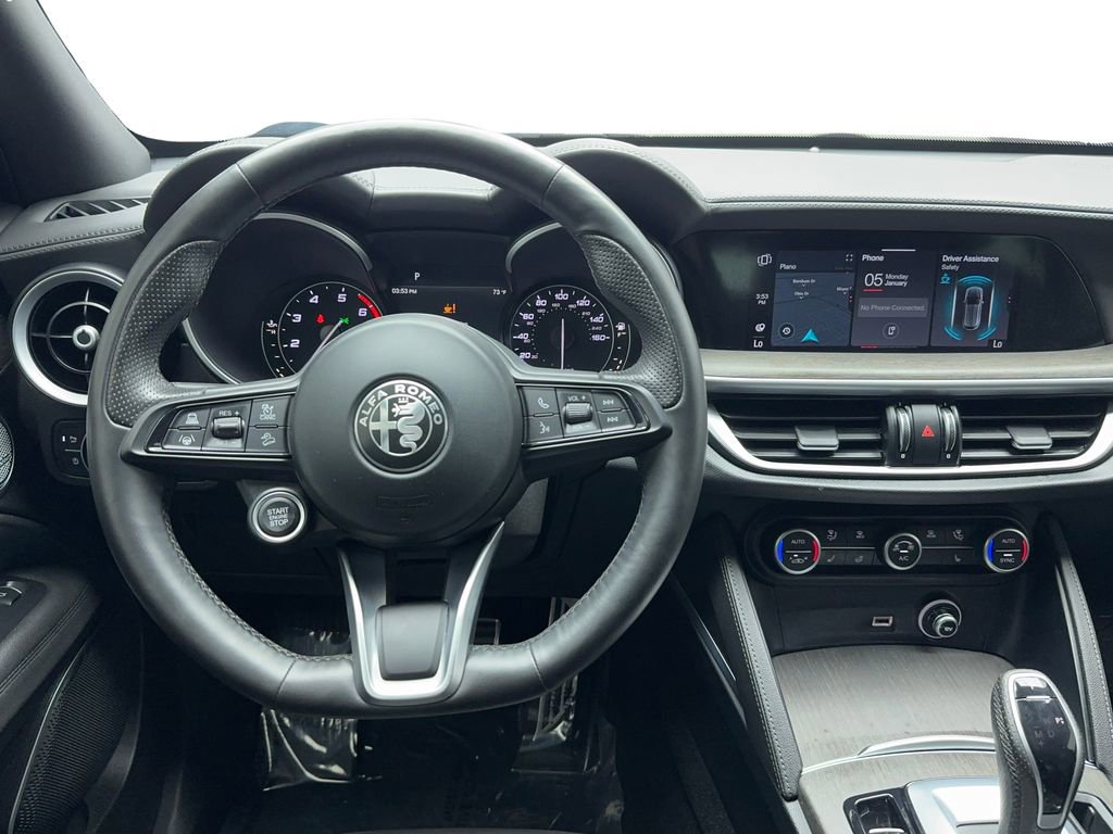 Used 2022 Alfa Romeo Stelvio Ti AWD/4WD image 12