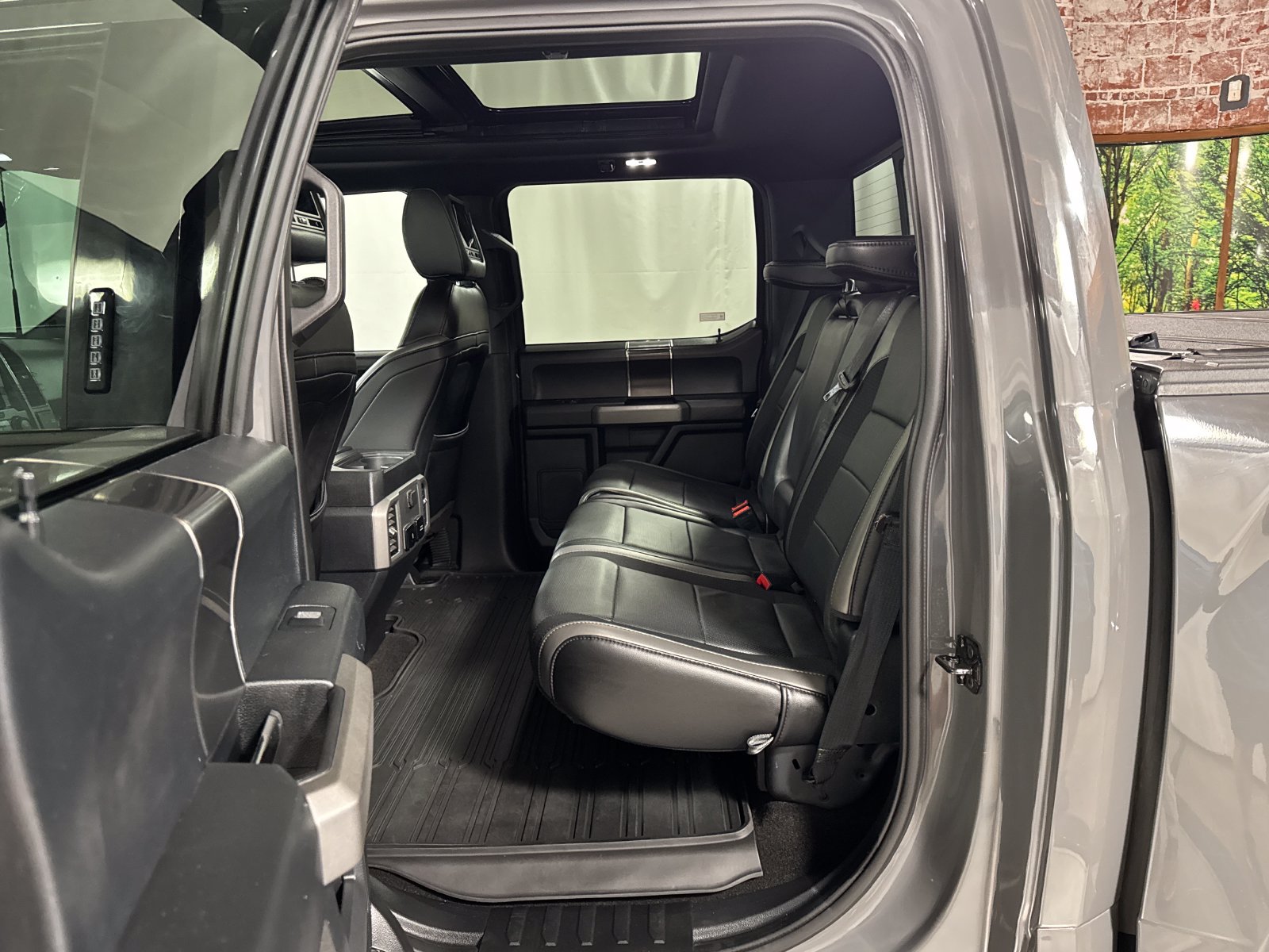 Used 2020 Ford F150 Raptor AWD/4WD image 5
