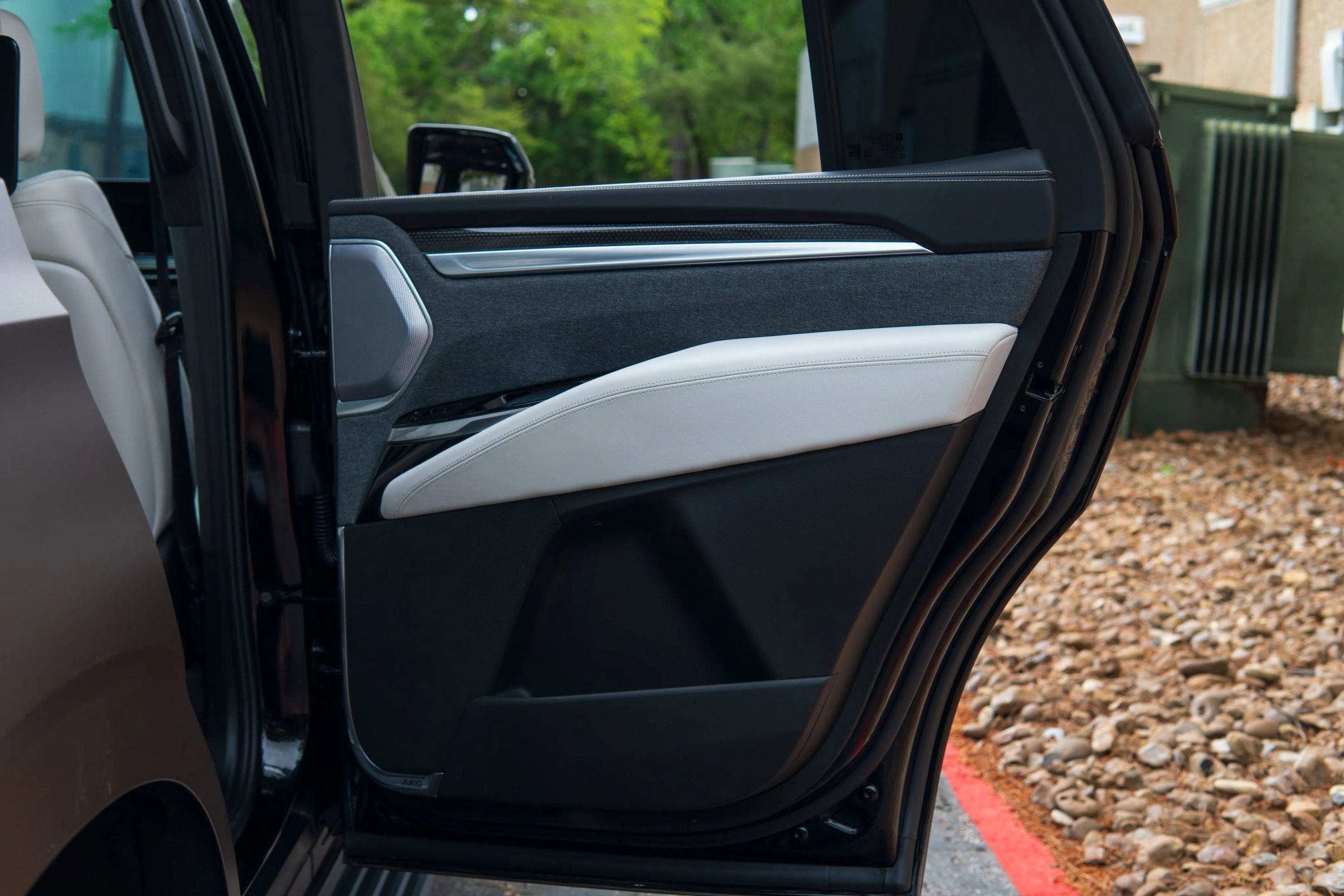 Used 2025 Cadillac Escalade V w/ LPO, Floor Liner Package image 40