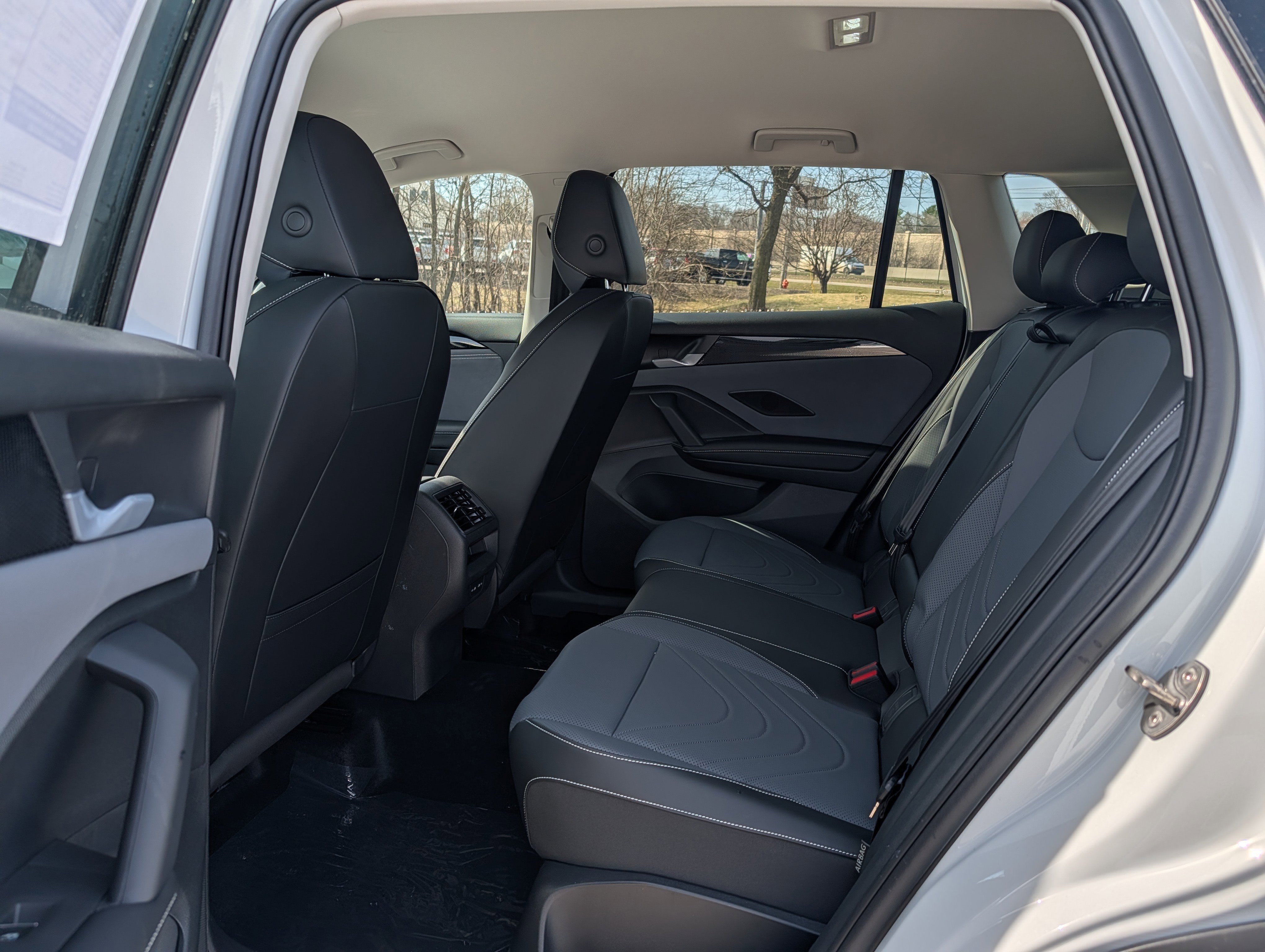 New 2026 Volkswagen Tiguan SE image 6