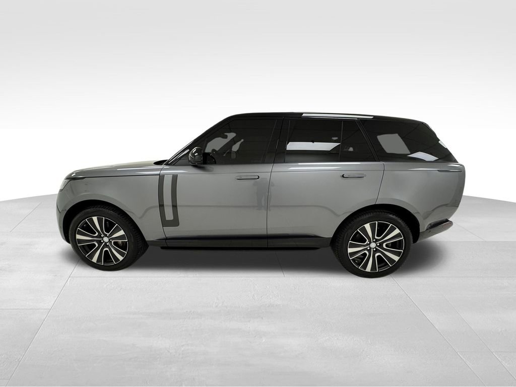 Used 2023 Land Rover Range Rover SE image 4