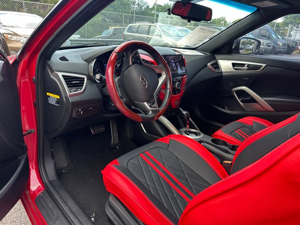 Used 2016 Hyundai Veloster w/ Option Group 02 FWD image 9
