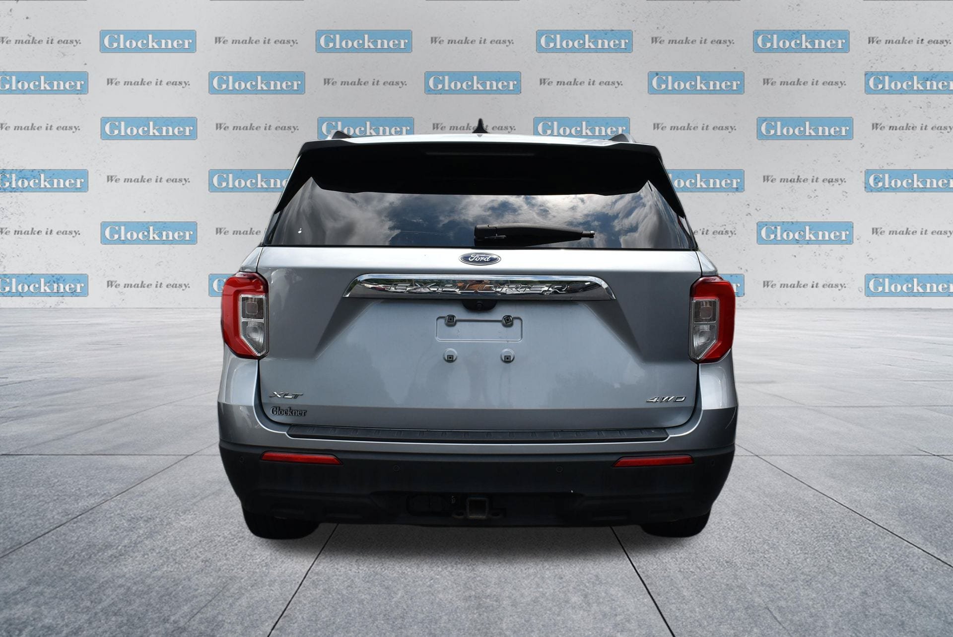 Used 2022 Ford Explorer XLT w/ Class IV Trailer Tow Package AWD/4WD image 7
