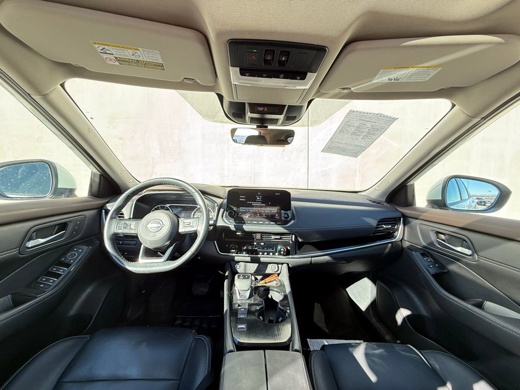 Used 2023 Nissan Rogue SL w/ SL Premium Package image 10