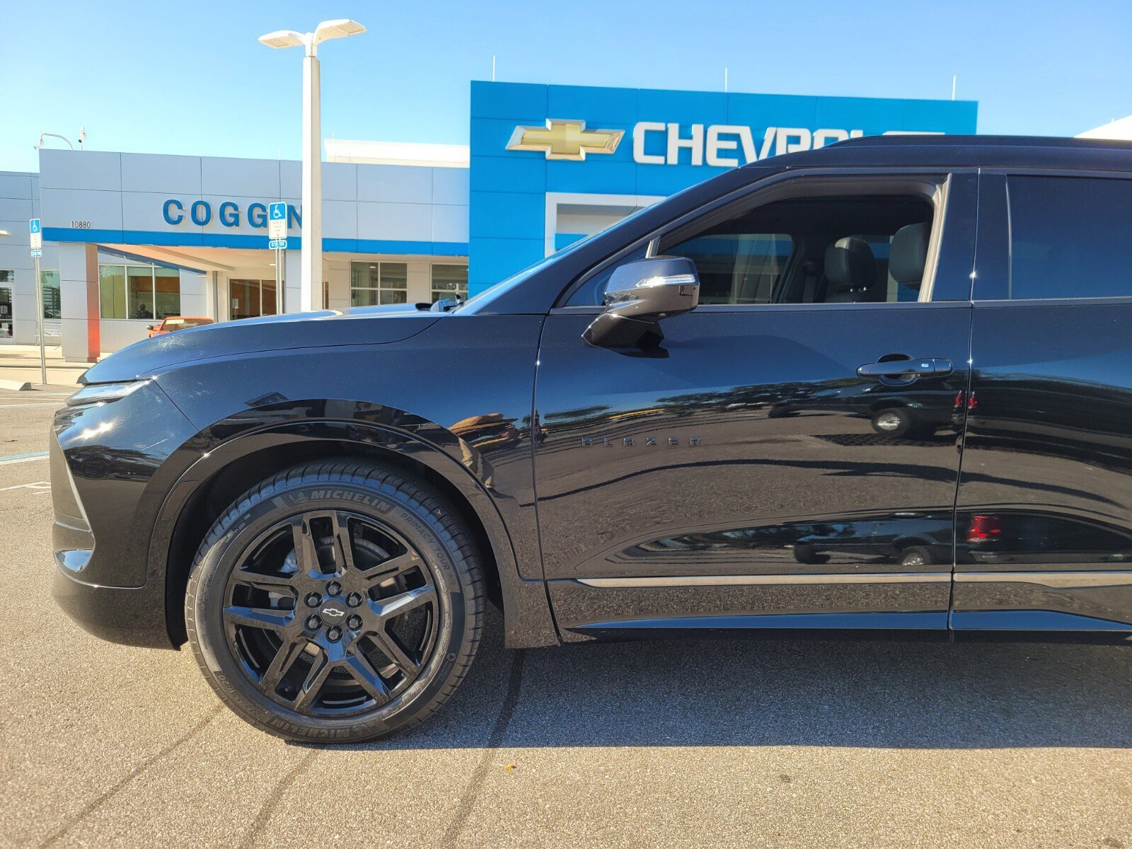 Certified 2023 Chevrolet Blazer RS w/ Driver Confidence II Package image 12