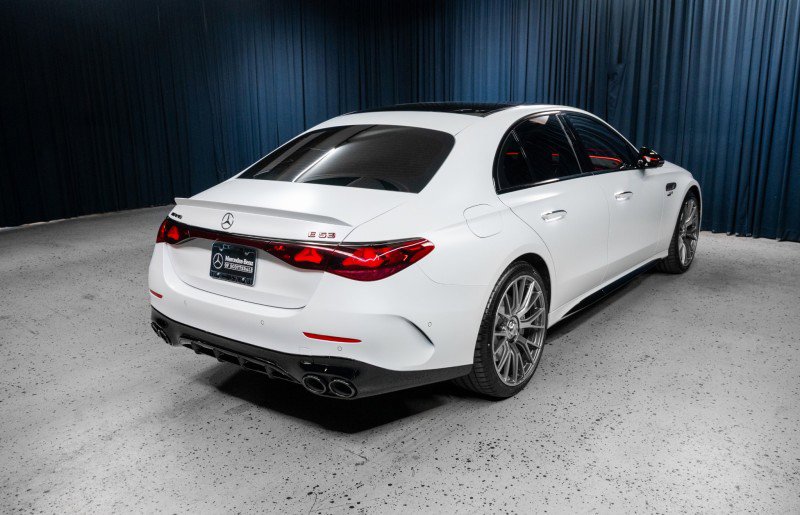 New 2026 Mercedes-Benz E 53 AMG e 4MATIC Sedan image 5