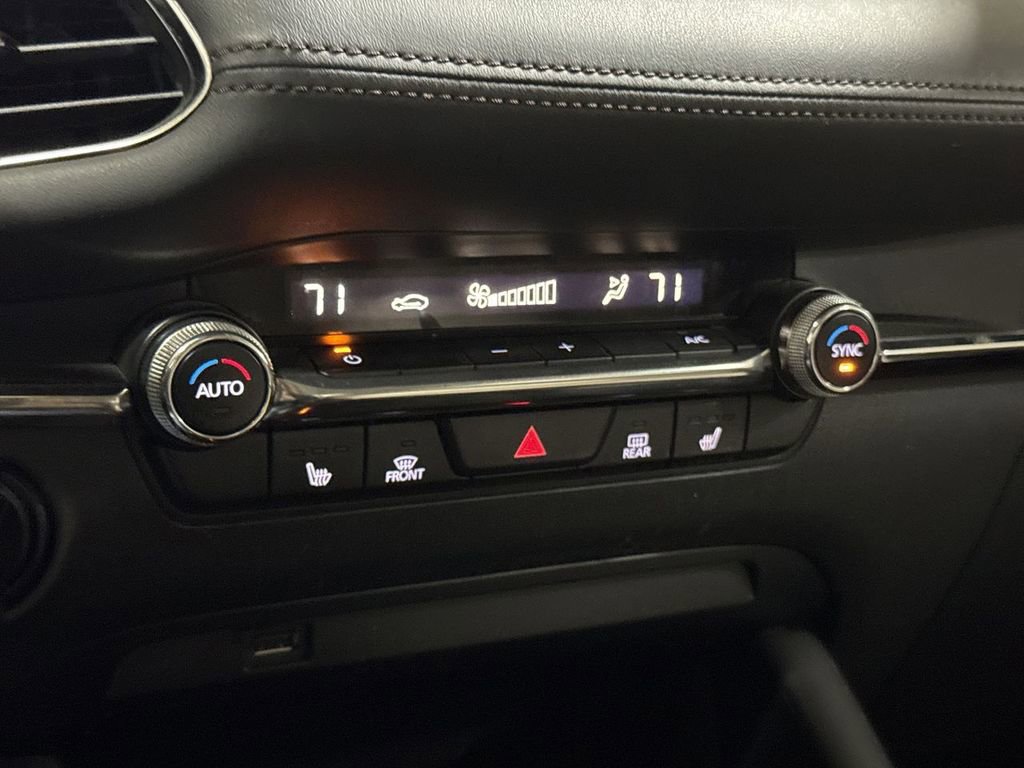 Used 2019 MAZDA MAZDA3 Sedan image 16