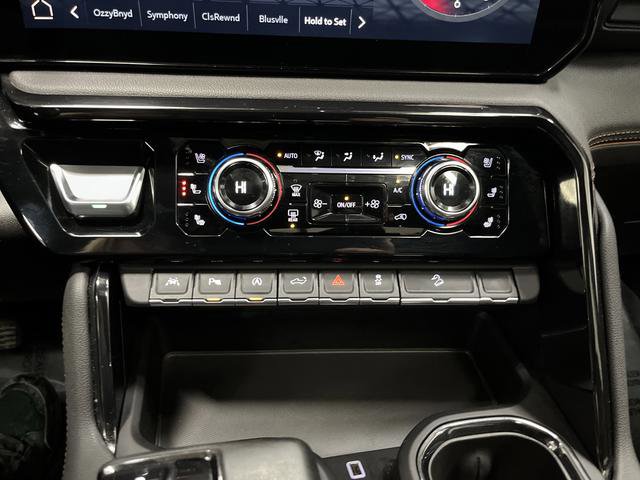 Used 2023 GMC Sierra 1500 AT4 w/ Technology Package image 20