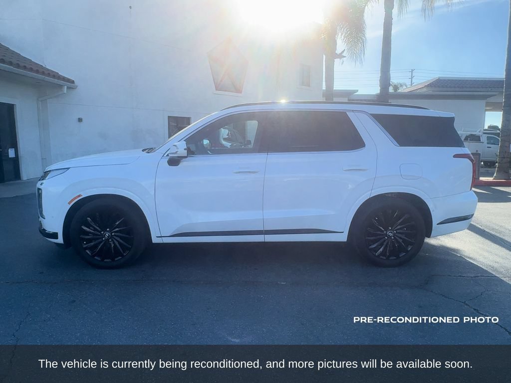 Used 2024 Hyundai Palisade Calligraphy AWD/4WD image 2