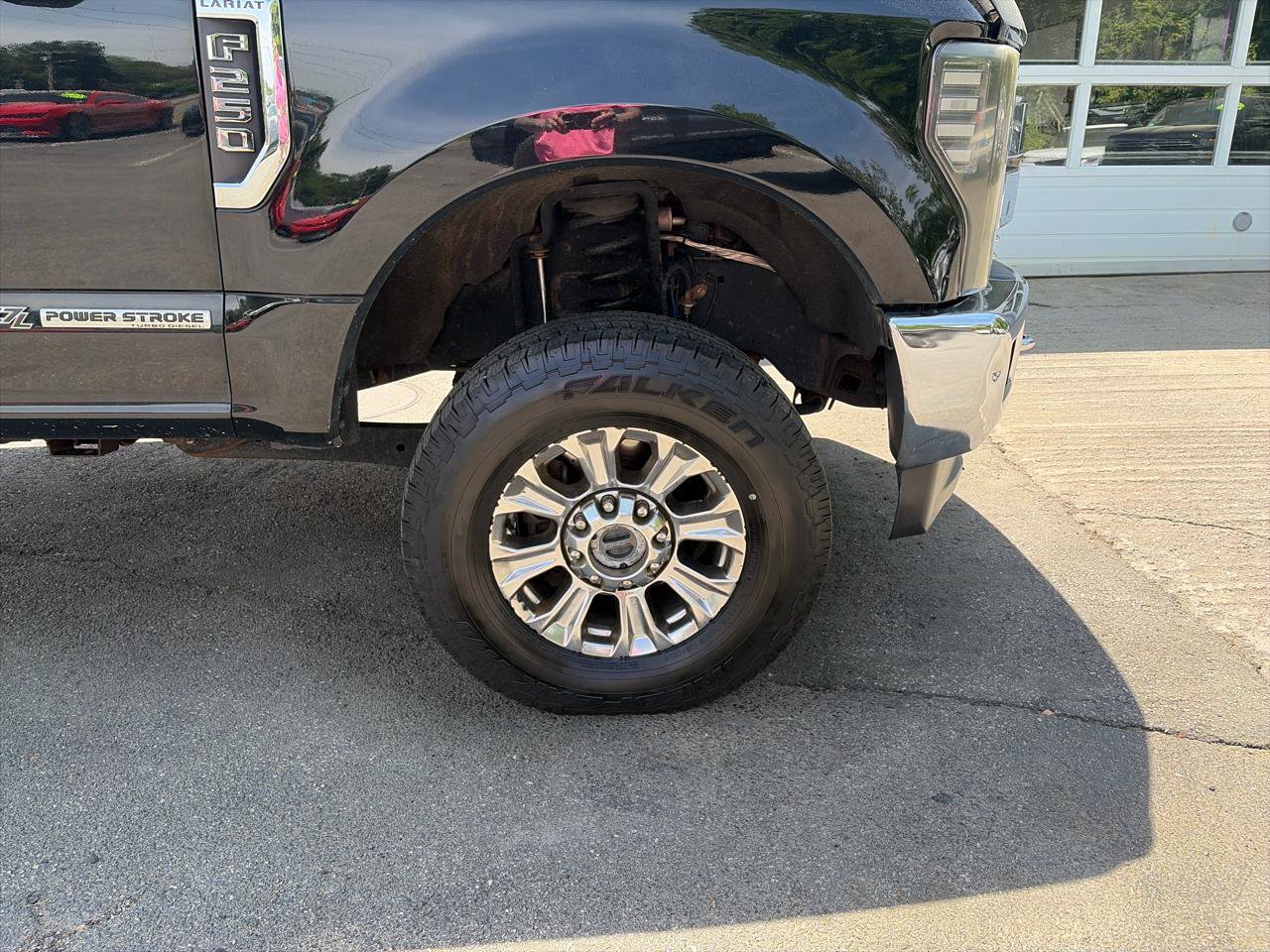 Used 2018 Ford F250 Lariat w/ Lariat Ultimate Package AWD/4WD image 13