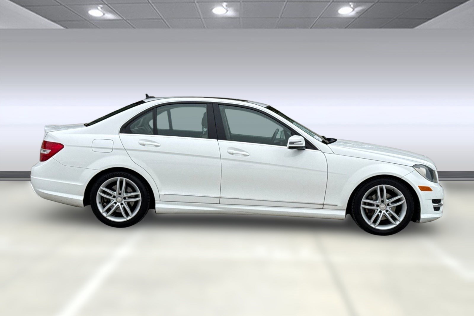 Used 2014 Mercedes-Benz C 250 Sedan image 7
