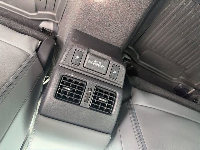 Used 2018 Subaru Outback 2.5i Limited AWD/4WD image 4