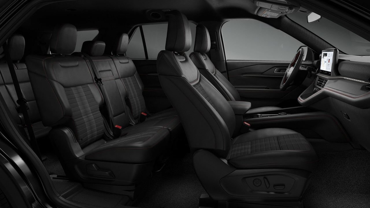 New 2026 Ford Explorer ST-Line RWD image 7