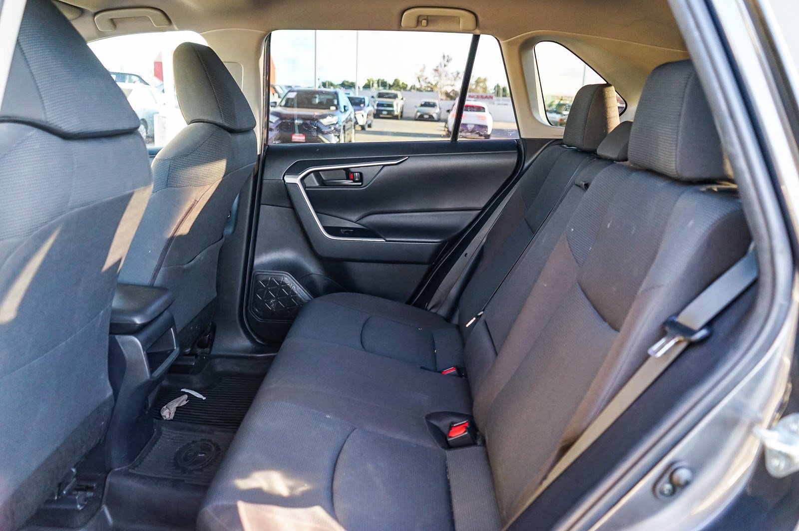 Used 2019 Toyota RAV4 LE w/ All Weather Liner Package FWD image 19