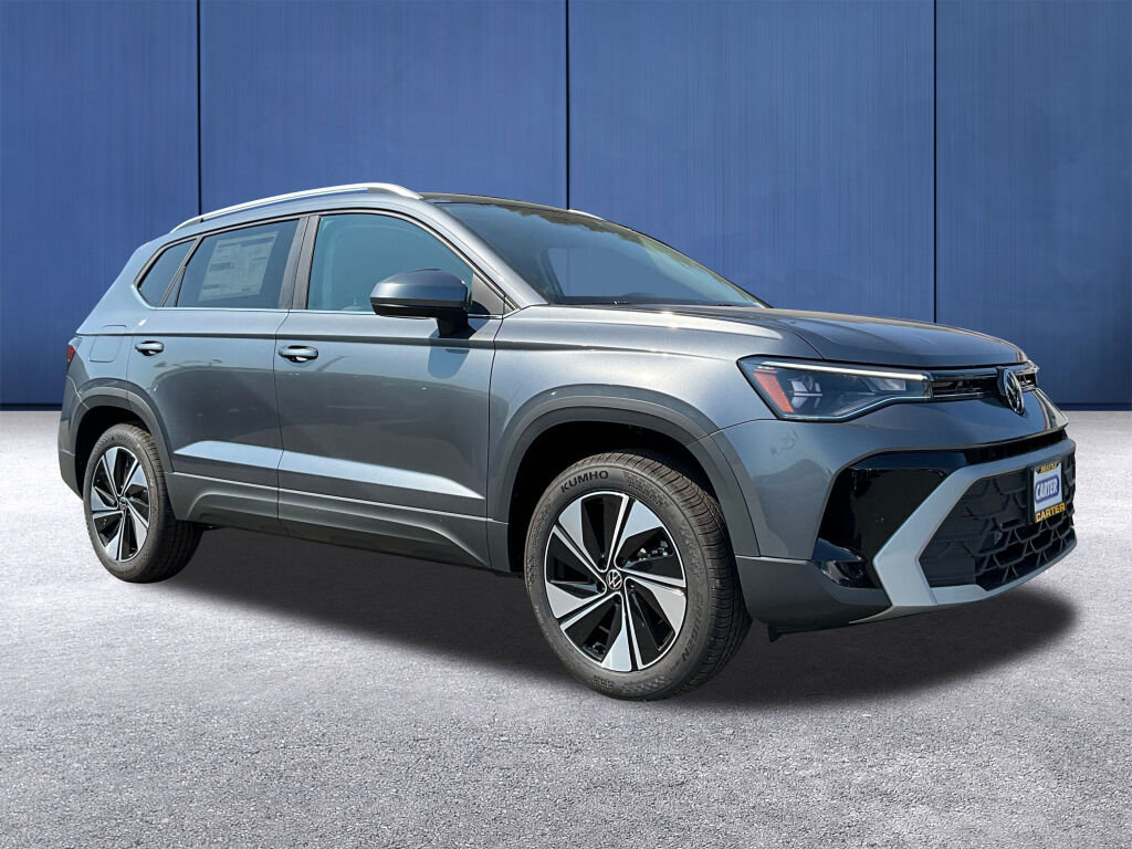 New 2025 Volkswagen Taos SE image 24