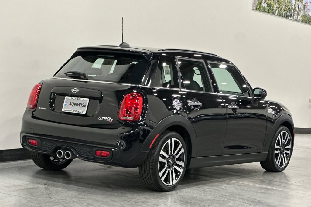 Used 2020 MINI Cooper S w/ Premium Package FWD image 4