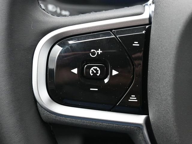 New 2026 Volvo XC90 B6 Plus w/ Protection Package Premier image 23