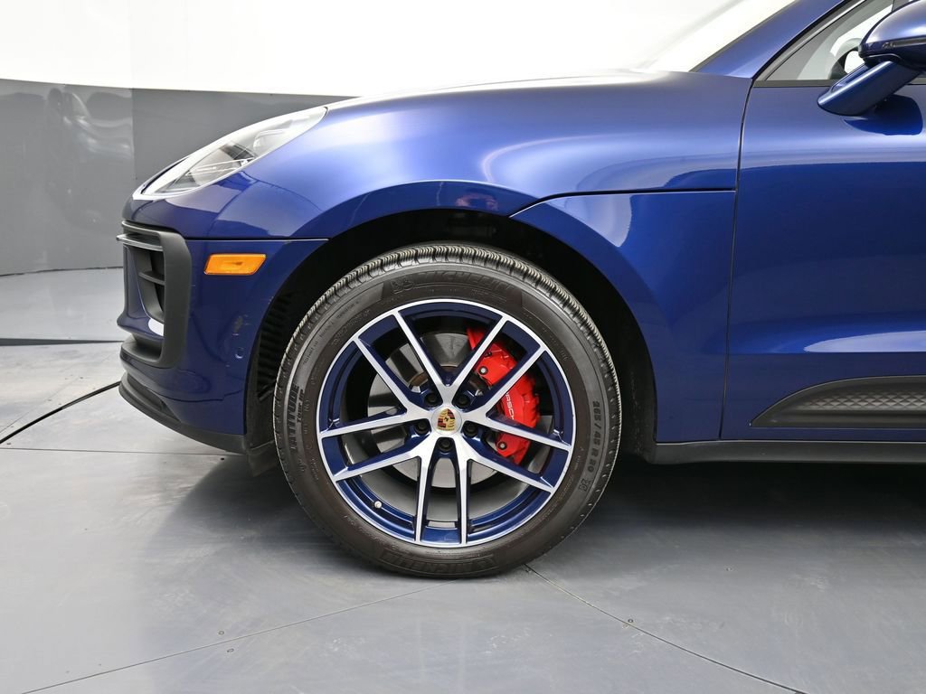 Certified 2023 Porsche Macan S image 12