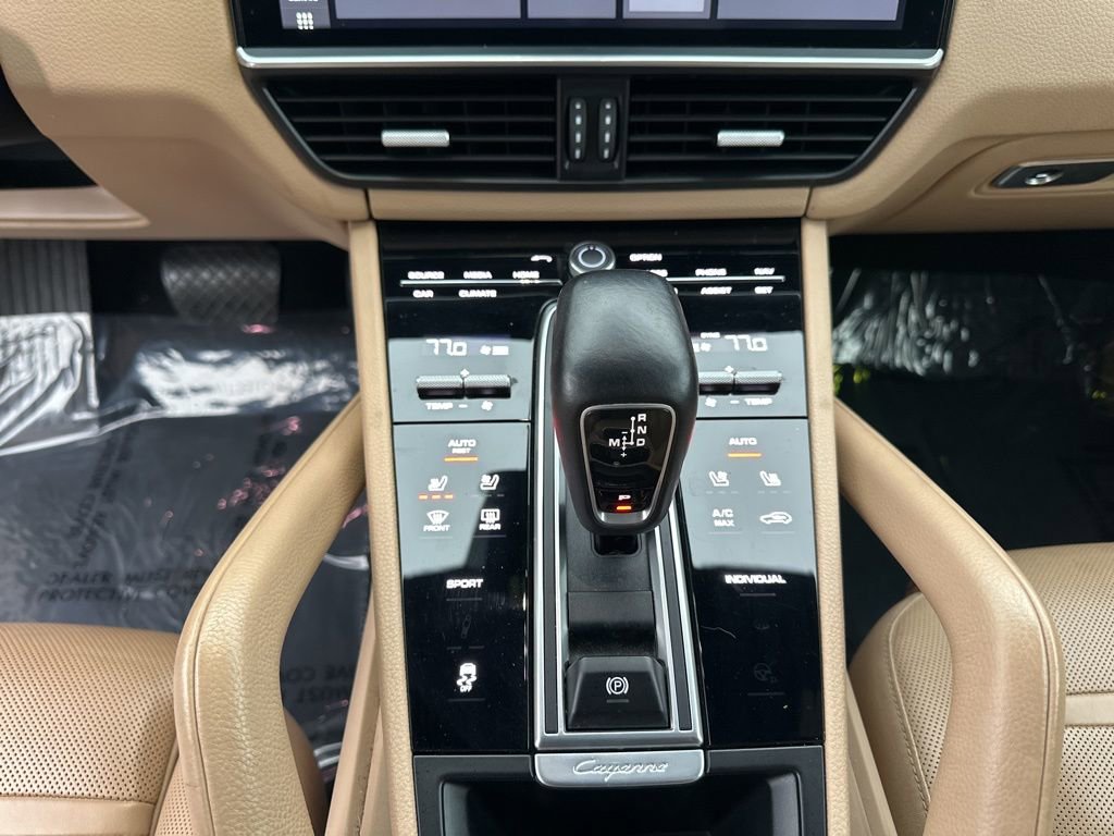 Used 2020 Porsche Cayenne image 54