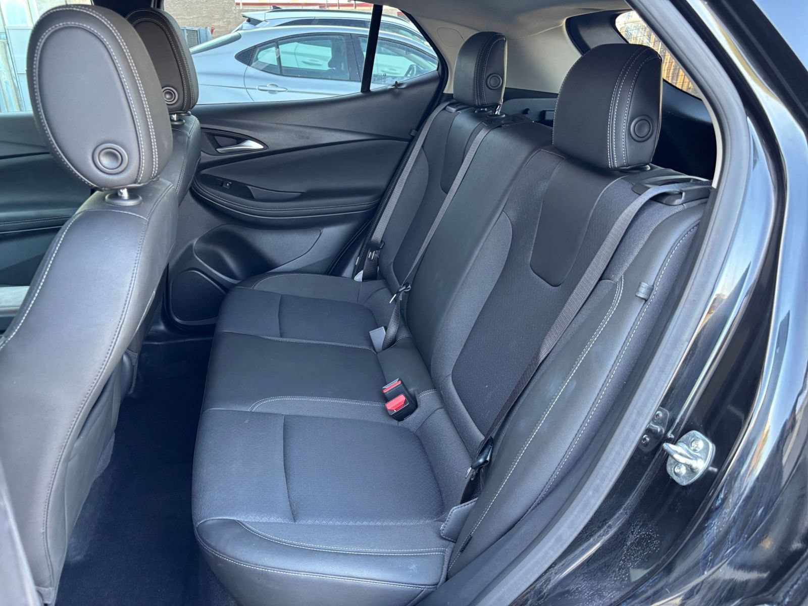 Used 2025 Buick Encore GX Preferred FWD image 37