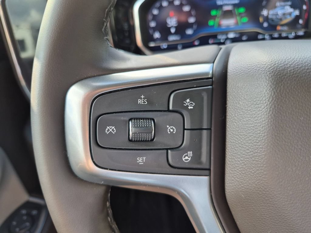 Used 2025 Chevrolet Silverado 2500 LTZ w/ LTZ Convenience Package AWD/4WD image 13