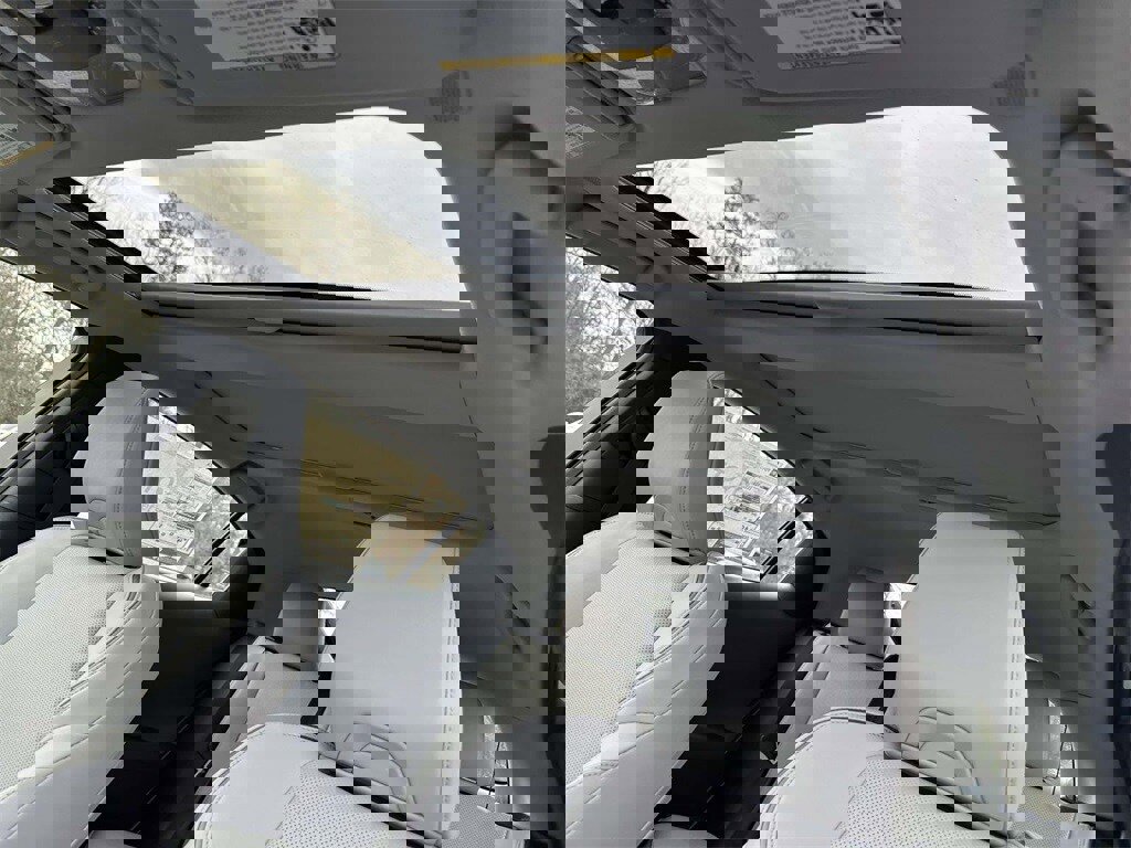 New 2026 Toyota Prius XLE image 20