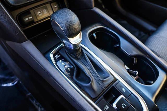 Used 2020 Hyundai Santa Fe SEL image 19