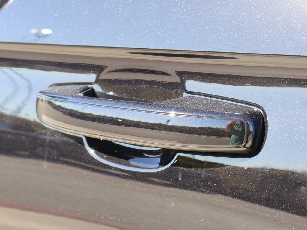 New 2025 Ford Expedition Platinum w/ Stealth Performance Package image 21