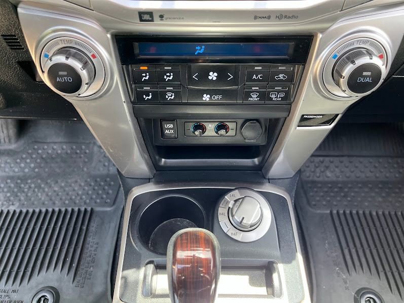 Used 2018 Toyota 4Runner Limited AWD/4WD image 18