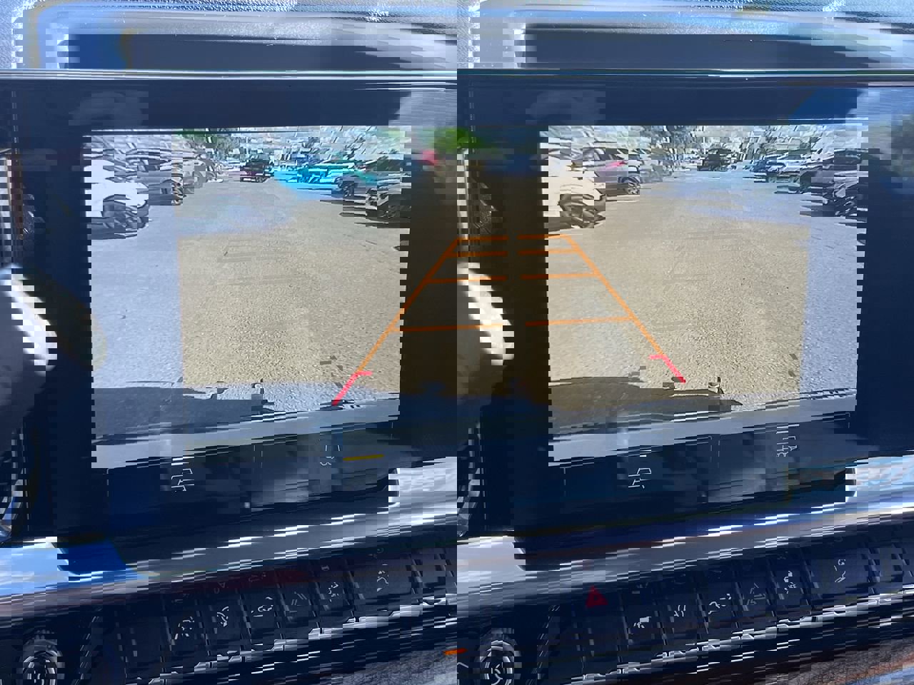 Used 2023 Chevrolet Silverado 1500 LT w/ Z71 Off-Road Package AWD/4WD image 13