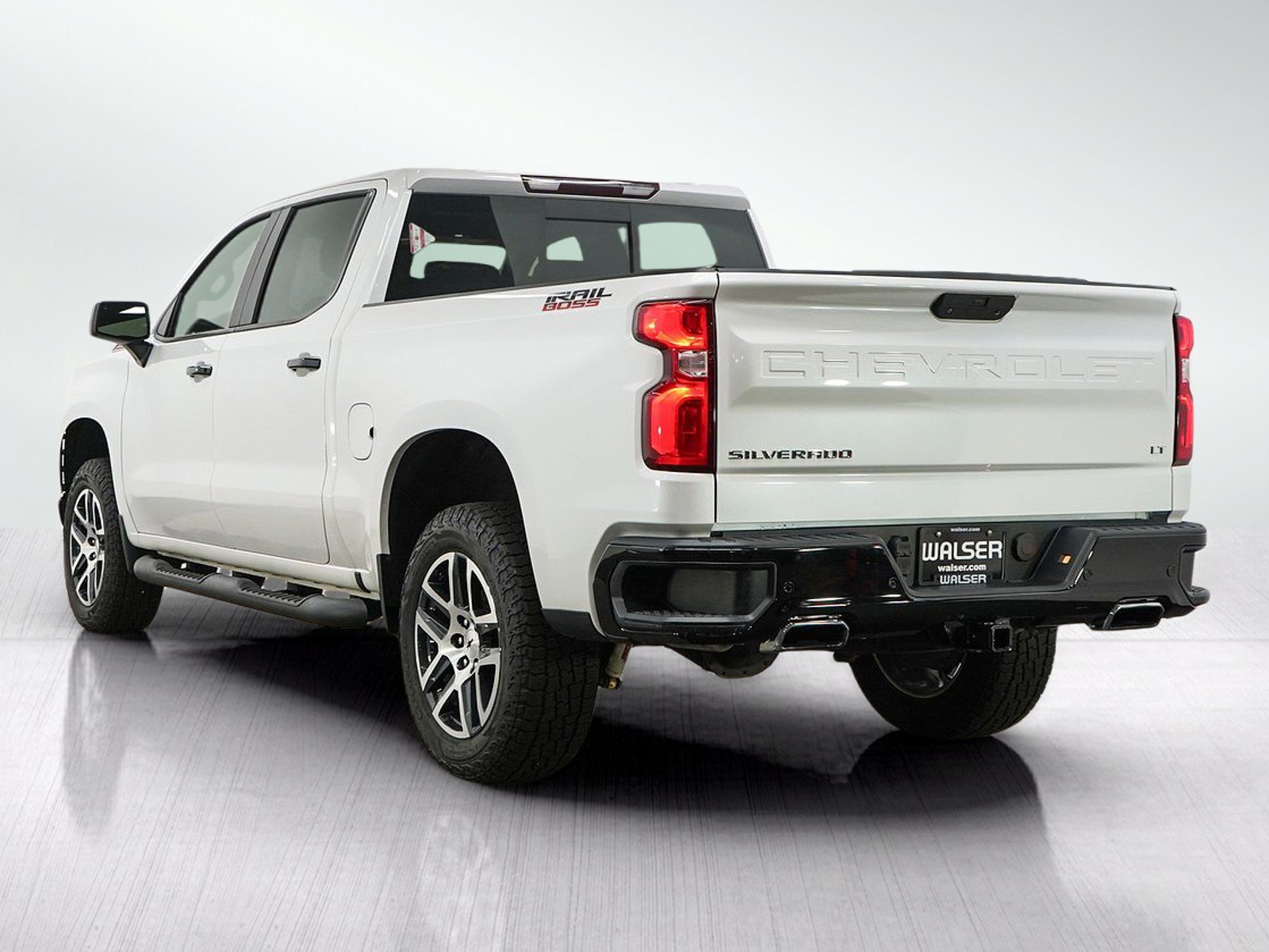 Used 2020 Chevrolet Silverado 1500 LT Trail Boss AWD/4WD image 3