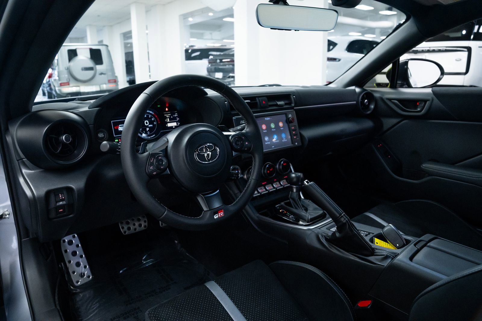 Used 2024 Toyota GR86 Premium RWD image 17