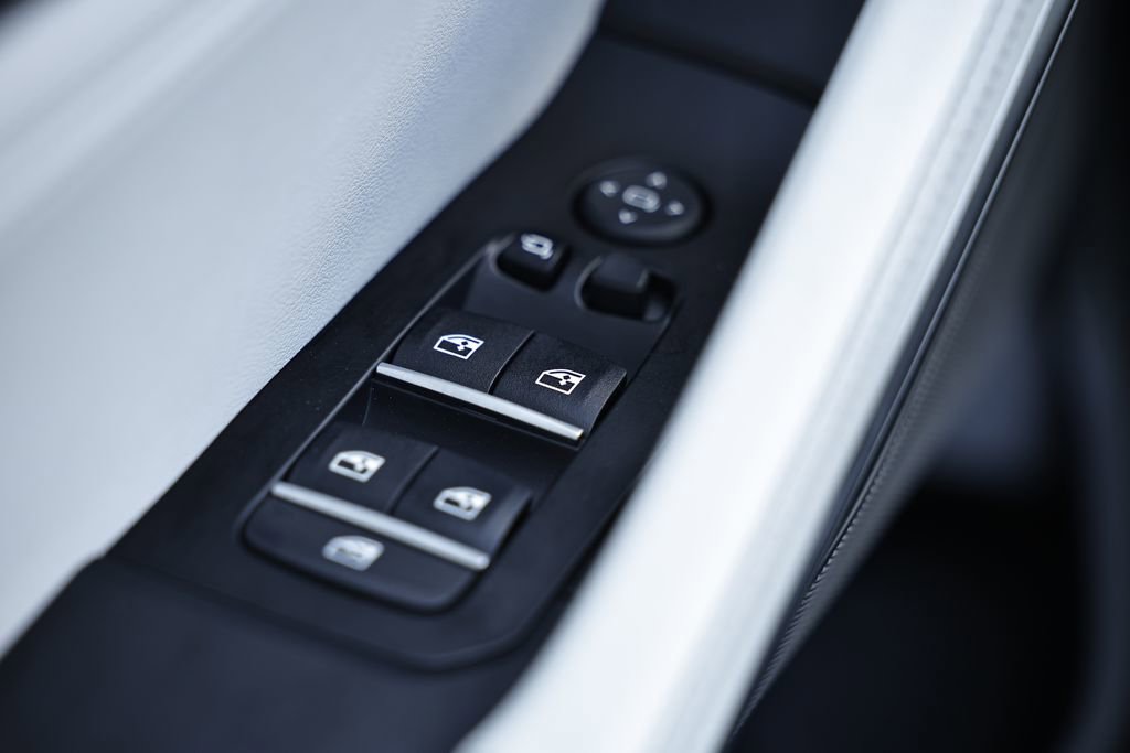 Certified 2024 BMW X6 M60i image 19