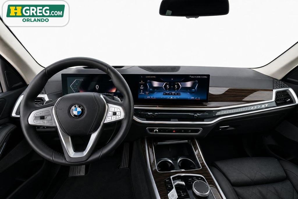 Used 2026 BMW X7 xDrive40i AWD/4WD image 13
